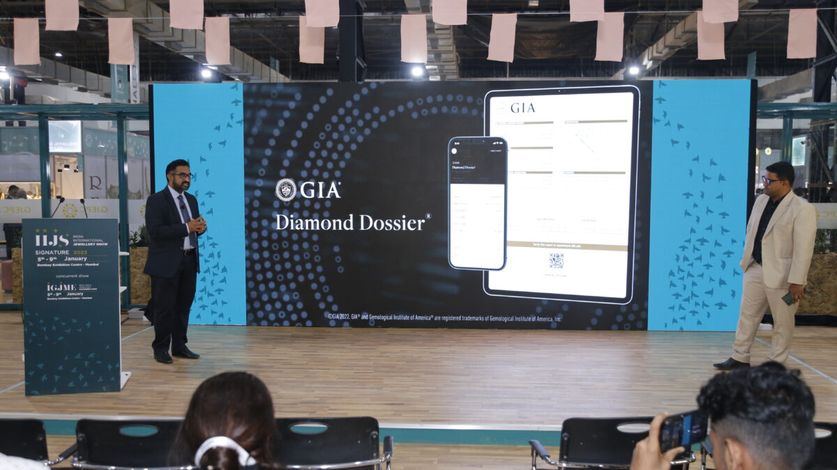 Informational seminar on GIA Diamond Dossier ® at the IIJS Signature 2023