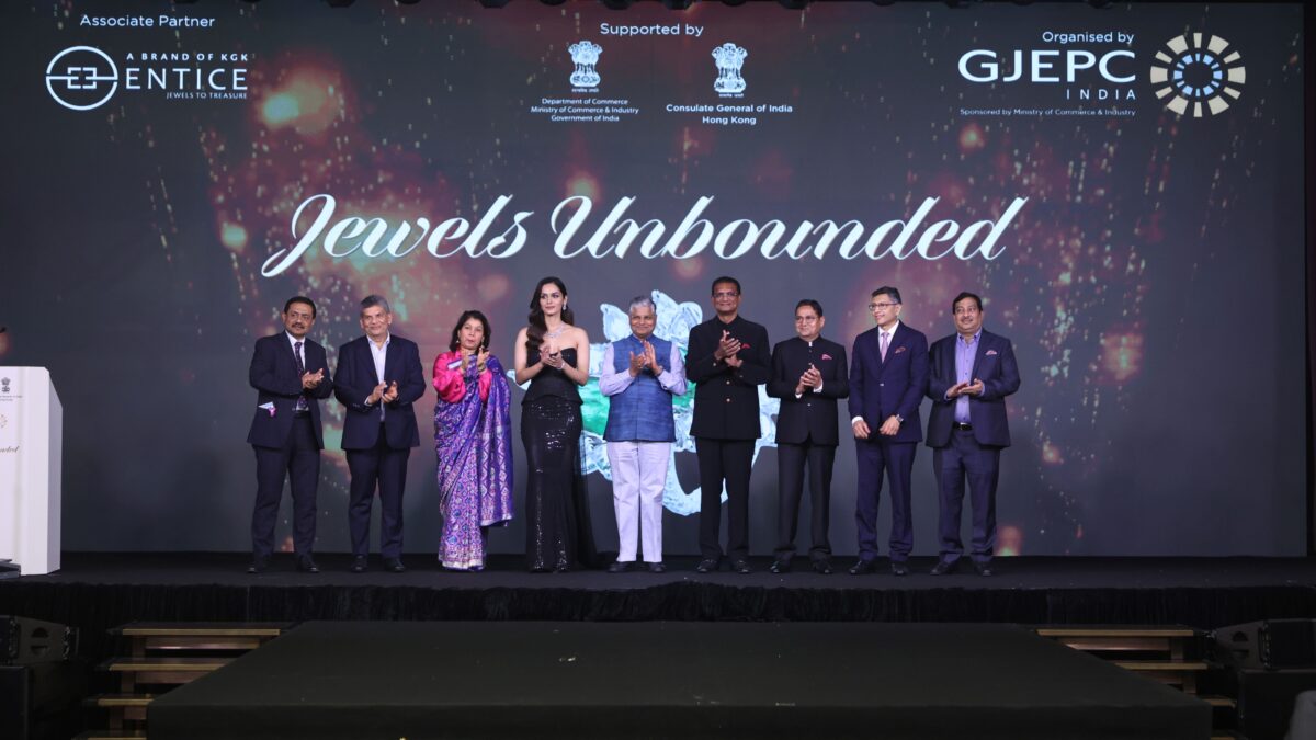 Indian High Fashion & Jewellery Shine at GJEPC’s ‘Jewels UnBounded’ in Hong Kong